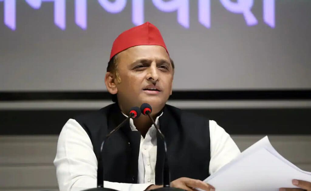 Akhilesh Yadav: જયંત, સ્વામી, પલ્લવી અને રામ ગોવિંદ... લોકસભાની ચૂંટણી પહેલા અખિલેશના પોતાના લોકો કેમ થઈ રહ્યા છે દૂર ?