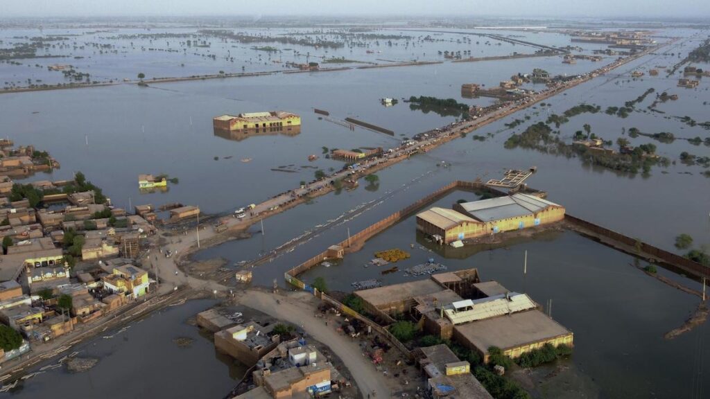ભારતમાં આબોહવા (Climate) સંકટનો વધતો ભય: 2025 માં 99% દિવસો આપત્તિઓથી પ્રભાવિત, ચાર વર્ષમાં 400% પાકનું નુકસાન