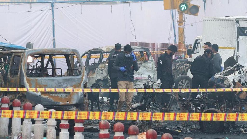 Delhi blast માં એક મોટો ખુલાસો, દિવાળીની યોજના નિષ્ફળ ગઈ, ટાર્ગેટ 26 જાન્યુઆરી હતો, લાલ કિલ્લાની પૂર્વ રેકી કરી...આ હતો પ્લાન 