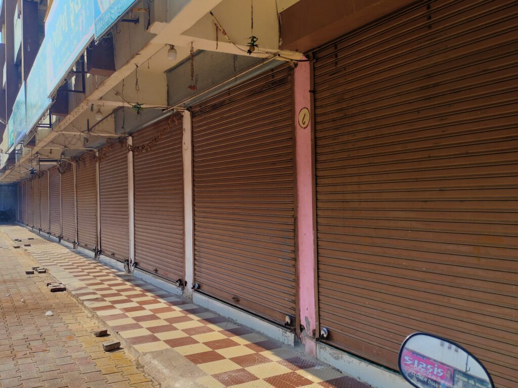 ભીલોડામાં નર્સિંગ વિદ્યાર્થી (Student) પર હુમલાના વિરોધમાં મેઘરજ સજ્જડ બંધ, ભાજપ યુવા મોરચાના દેવાંગ બારોટની ધરપકડ