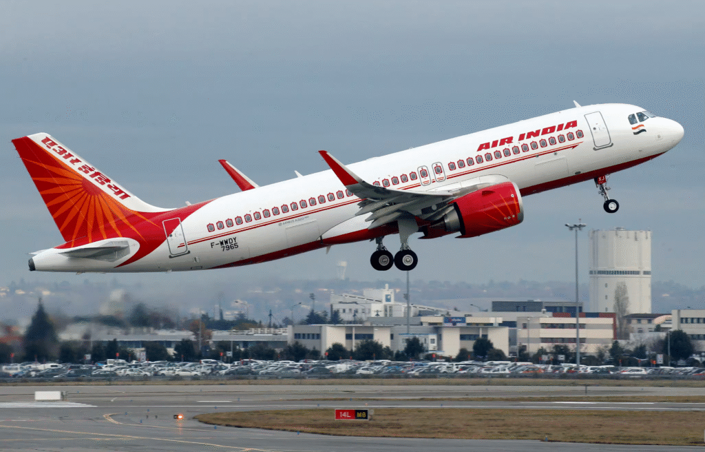 Air India એ શરૂ કરી 'બેઝિક' ભાડાની કેટેગરી: ચા-કોફી કોમ્પ્લિમેન્ટરી રહેશે; પસંદગીના ઘરેલું રૂટ્સ પર ટ્રાયલ શરૂ